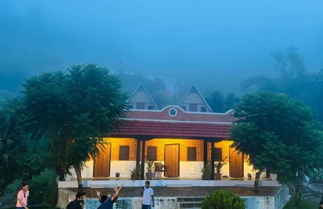 Gurans Heritage Resort